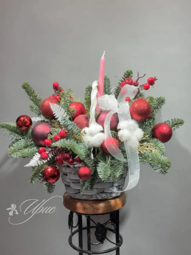 Новогодняя композиция «Рябина»