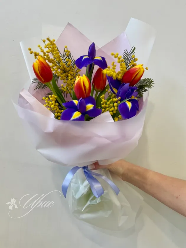 Букет «Весенняя симфония цветов»