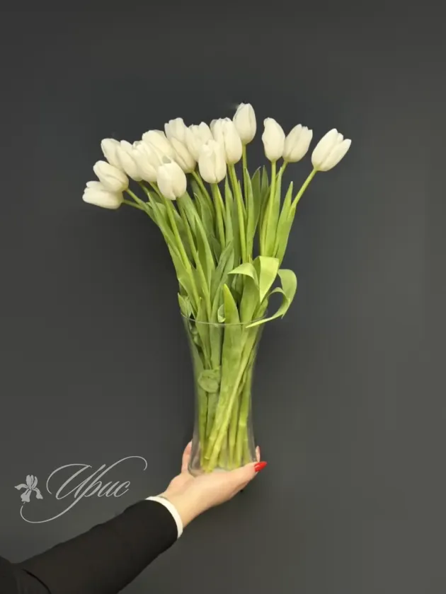 Тюльпаны в вазе №6