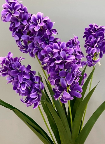 Гиацинт Фиолетовый (иск.) от интернет-магазина цветов в 