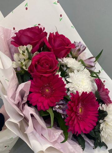 Букет &laquo; Между нами&raquo; от интернет-магазина цветов в 