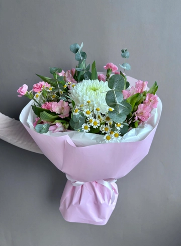 Букет &laquo;Приятный комплимент&raquo; от интернет-магазина цветов в 