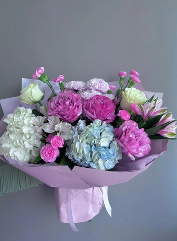 Букет &laquo;Загляденье&raquo; от интернет-магазина цветов в 