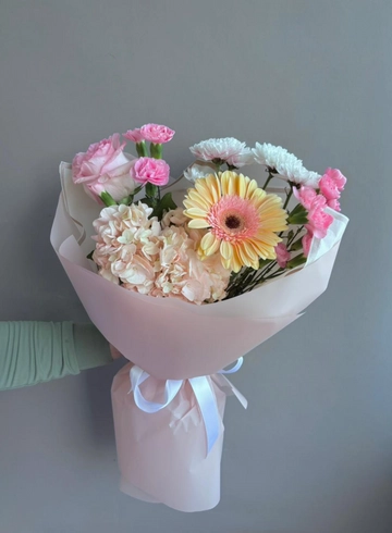 Букет &laquo;Персиковый&raquo; от интернет-магазина цветов в 