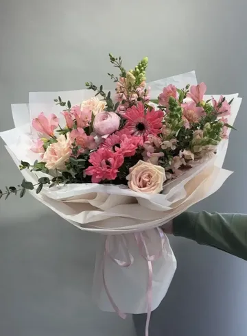 Букет &laquo;Цветущая любовь&raquo; от интернет-магазина цветов в 