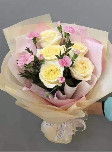 Букет «Севилья» от интернет-магазина цветов в 