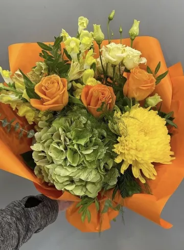 Букет &laquo;Яркость&raquo; от интернет-магазина цветов в 