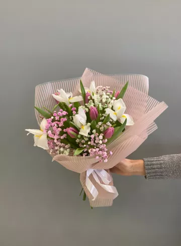 Букет «Комплимент №10» от интернет-магазина цветов в 