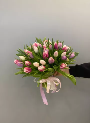 Букет «8 марта» от интернет-магазина цветов в 
