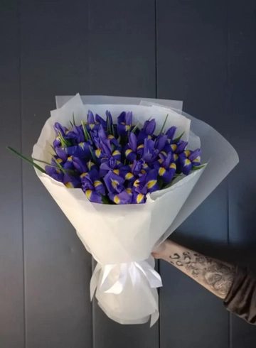 Букет &laquo;Ирис&raquo; от интернет-магазина цветов в 