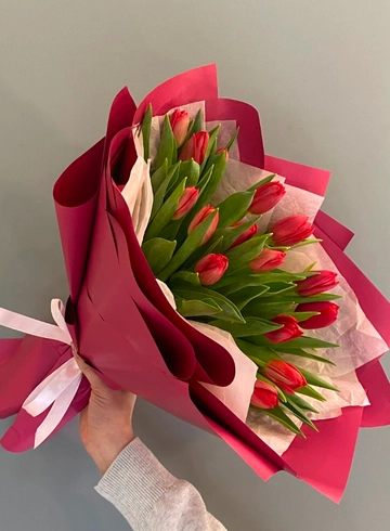 Букет «Повесть» от интернет-магазина цветов в 