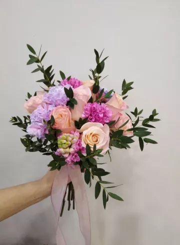 Свадебный букет №13 от интернет-магазина цветов в 