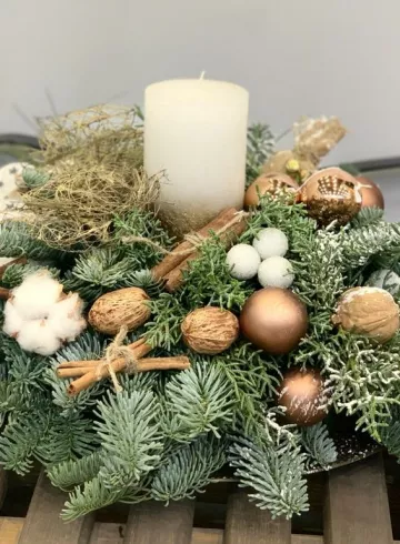 Композиция «Новогодняя» №18 от интернет-магазина цветов в 